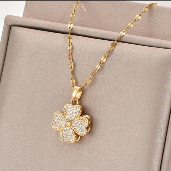 BRENDA MINIMAL STATMENT NECKLACE - Picture 1 of 3